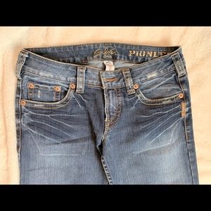 *NEW* Pioneer Silver Jeans size 29/33